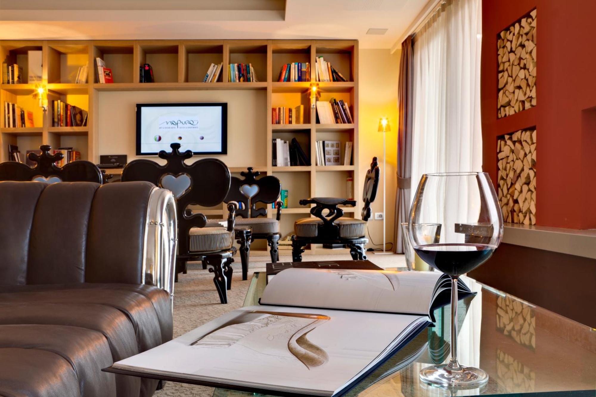 Art & Design Hotel Napura Терлано Екстер'єр фото