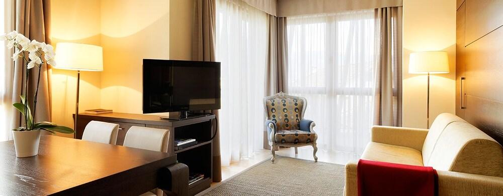 Art & Design Hotel Napura Терлано Екстер'єр фото